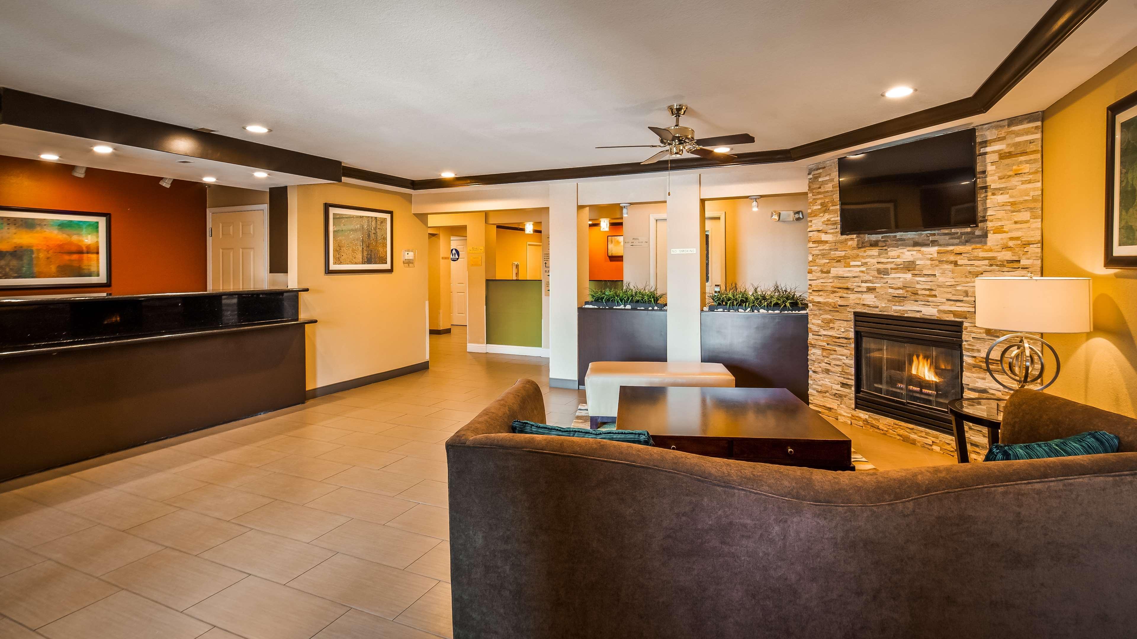 Best Western Plus Twin View Inn And Suites Redding Exteriér fotografie