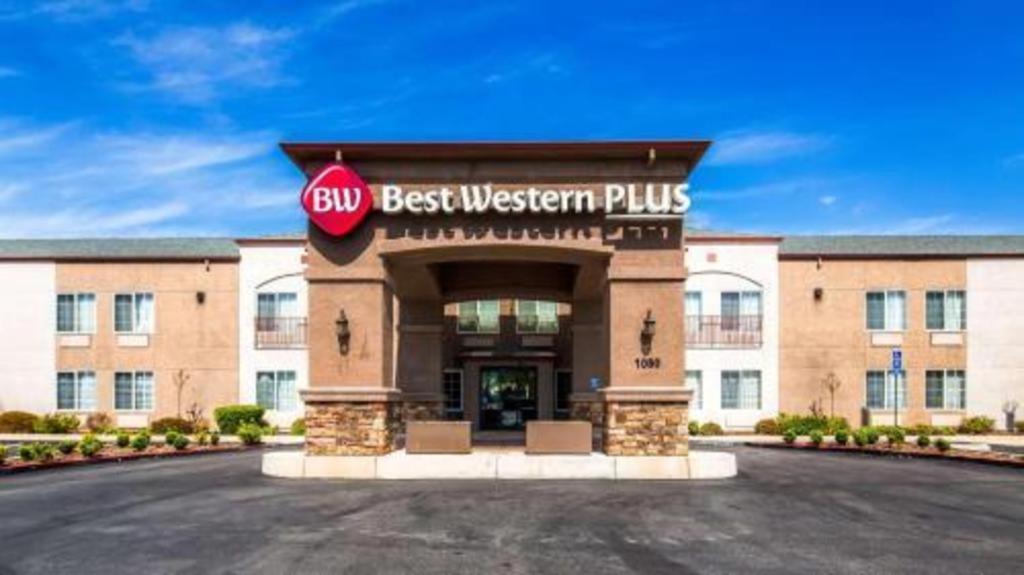 Best Western Plus Twin View Inn And Suites Redding Exteriér fotografie